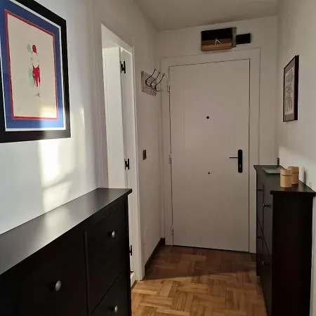 Апартаменты Instituto 28 Хихон