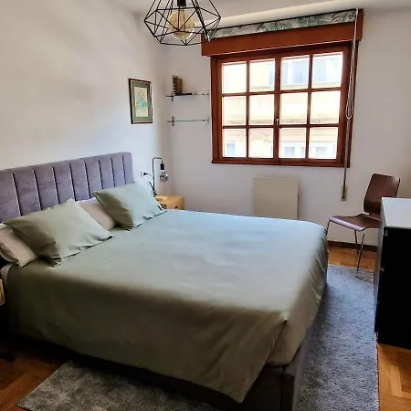 Instituto 28 Apartment *