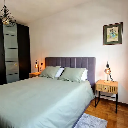 Instituto 28 Apartment