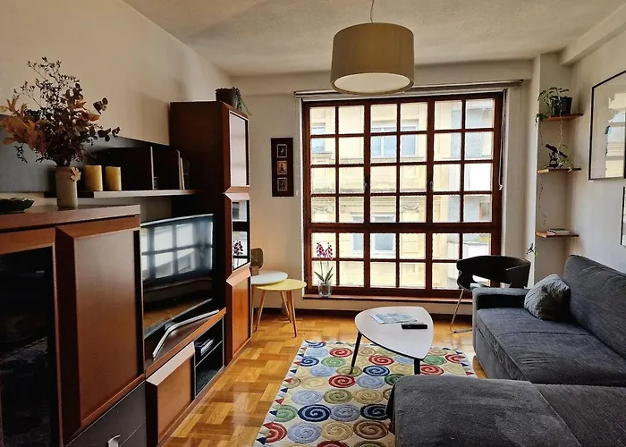 Instituto 28 Διαμέρισμα Χιχόν